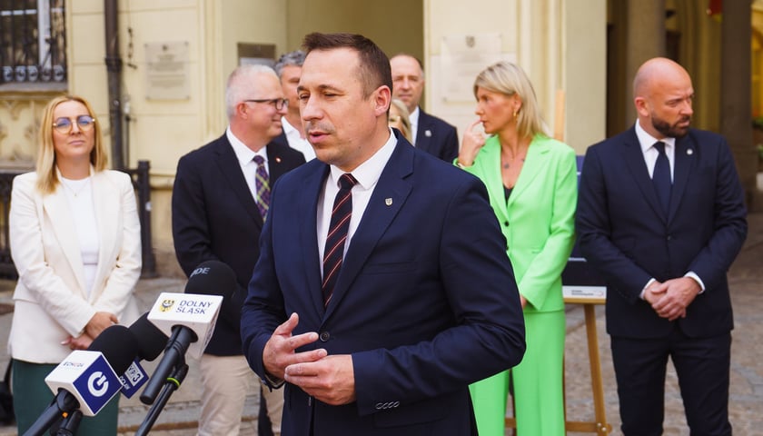 Porozumienie w sprawie kolei aglomeracyjnej wspólnie ogłosili dziś (27 czerwca) samorządowcy wojewódzcy, miejscu i powiatowi.