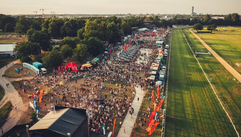 Archiwalne zdjęcie z Festiwalu Pasibrzucha 