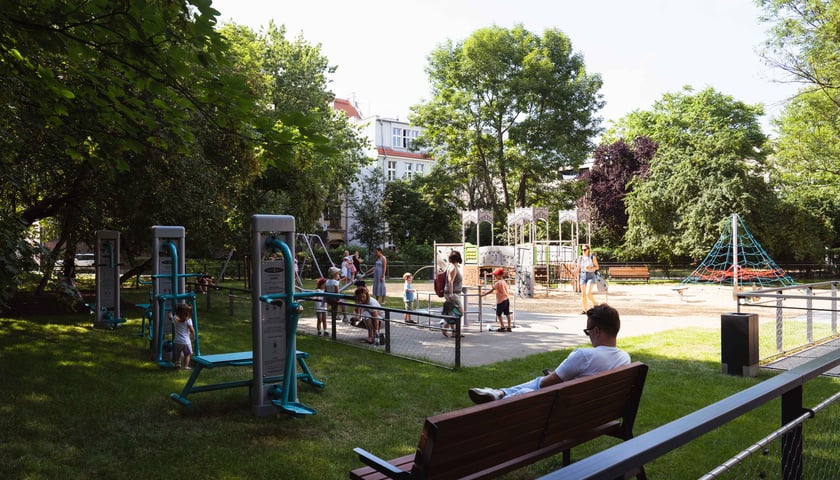 Nowy plac zabaw w centrum Wrocławia