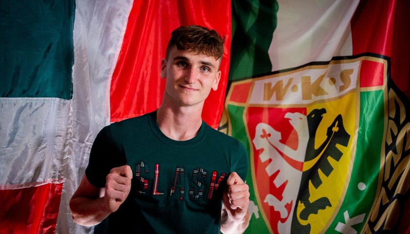 Jakub Jezierski na dłużej w piłkarskim Śląsku Wrocław