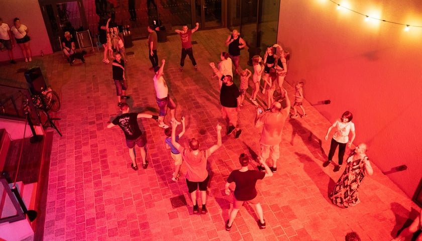 potańcówka z Teatrem Dialogu, zdjęcie archiwalne