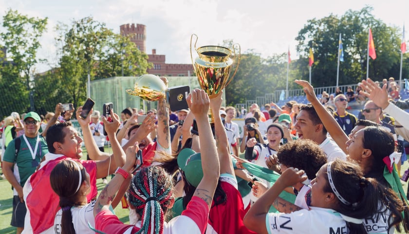 Drużyna Meksyku cieszy się ze zwycięstwa we Wrocław Cup 2024, 14.07.2024
