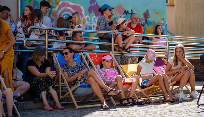 Spotkajmy się na kocu &ndash; piknik ze sztuką, czyli pokaz uczestnik&oacute;w projektu Lelenfant (14 lipca 2024, ul. Chociebuska)