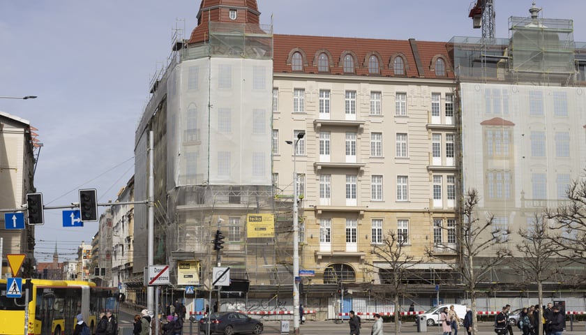 <p>Hotel Grand w 2023 roku</p>