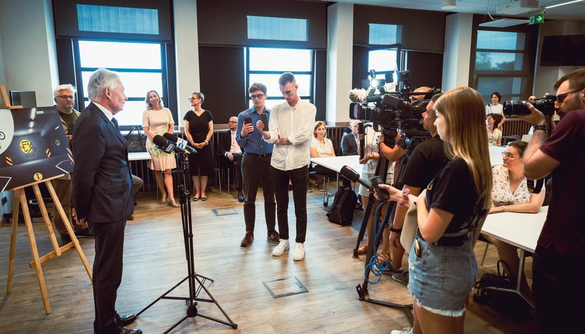 <p>Podpisanie partnerstwa na rzecz jakości obsługi towarowej w historycznym centrum miasta Wrocławia (17.07.2024)</p>