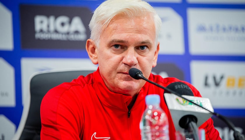 Jacek Magiera na konferencji prasowej przed meczem z Rygą