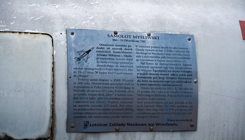 Samolot myśliwski MiG-21 UM