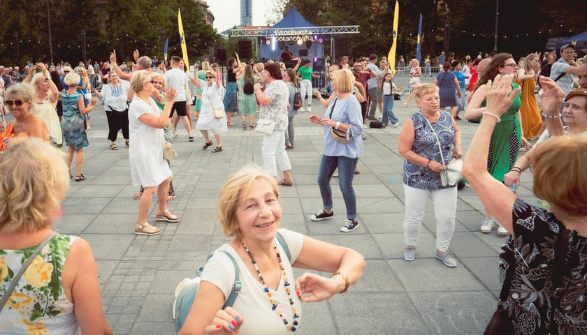 Potańcówka na placu Wolności - 20 lipca