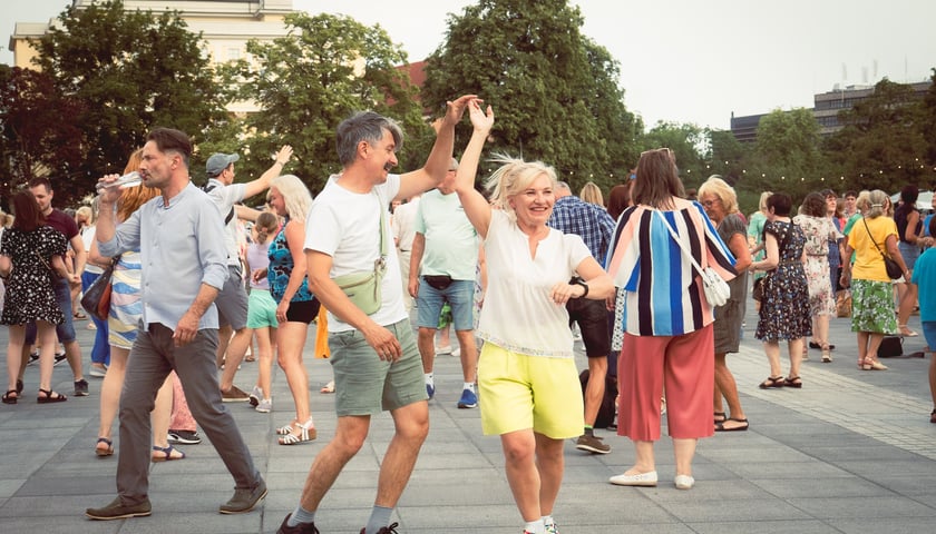 Potańcówka na placu Wolności - 20 lipca