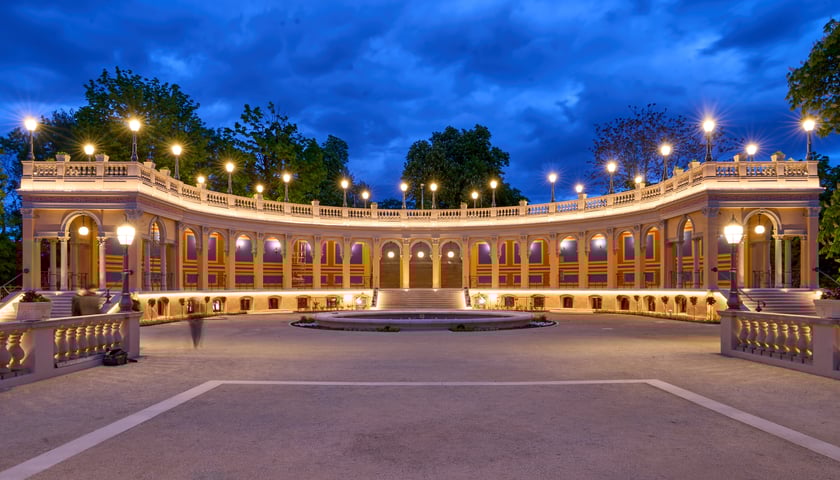 Na zdjęciu widać Bastion Sakwowy we Wrocławiu.