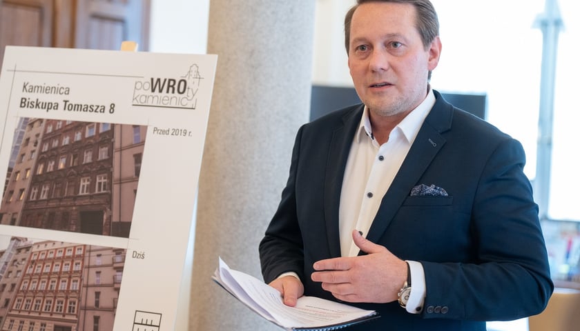 Wiceprezydent Michał Młyńczak przedstawia program  PoWROty kamienic