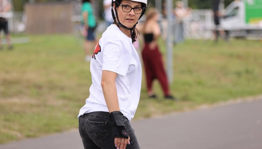 Charytatywny Drużynowy Maraton na Rolkach Tyłem - zdjęcia uczestników