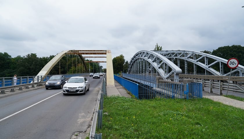 przywrócony ruch samochodowy na moście Jagiellońskim, poniedziałek 19.08.2024