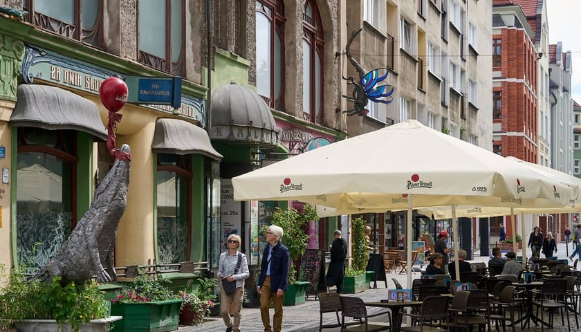 <p>Kalambur Art Cafe przy ul. Kuźniczej</p>