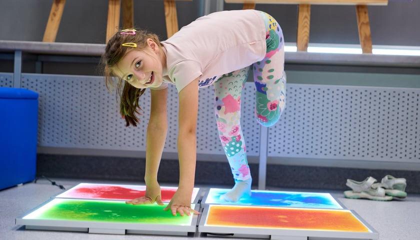 <p>Sala integracji sensorycznej w przedszkolu integracyjnym nr 35 &bdquo;Tęczowy Domek&rdquo; przy ul. gen. K. Pułaskiego prezentowana podczas konferencji zorganizowanej 23 sierpnia z okazji uruchomienia we Wrocławiu 35 nowych sal</p>