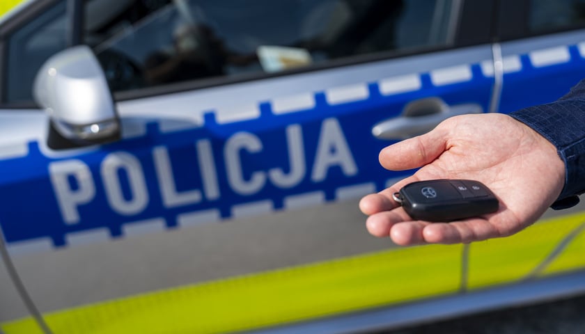 Przekazanie 36 hybrydowych aut dolnośląskiej policji (28.08.2024)&nbsp;