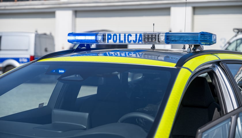 Przekazanie 36 hybrydowych aut dolnośląskiej policji (28.08.2024)&nbsp;