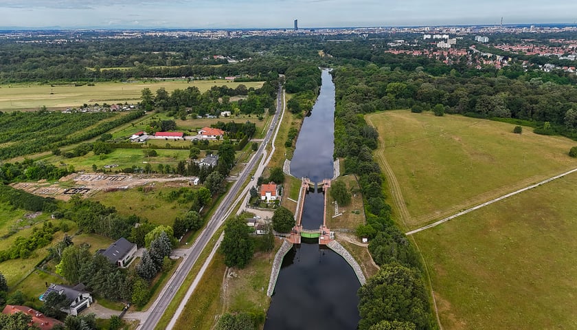 śluza Opatowice, widok z drona