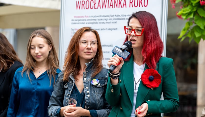 <p class="MsoNormal" style="margin-bottom: 0cm; line-height: 150%; mso-layout-grid-align: none; text-autospace: none;">Magdalena Wdowiak-Urbańczyk, członkini Wrocławskiej Rady Kobiet, na co dzień dyrektorka Departamentu Spraw Społecznych UMW.</p>