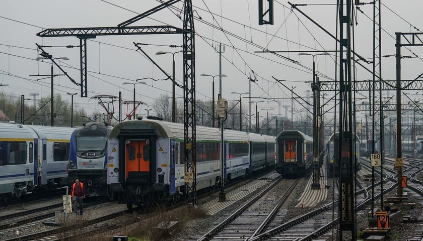 Pociągi na bocznicach dworca Wrocław Główny