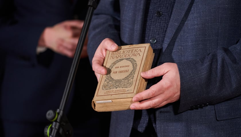 Wydanie "Pana Tadeusza" Adama Mickiewicza w serii Biblioteki Narodowej
