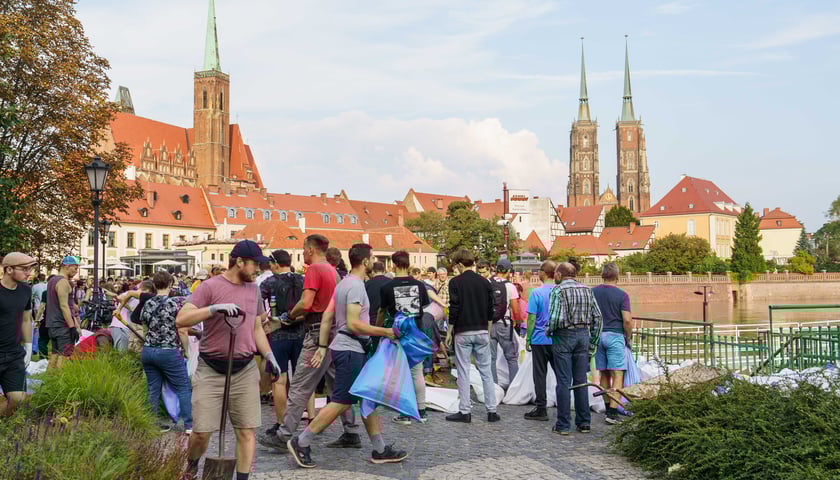 Mieszkańcy jednoczą się przy budowie wałów w okolicach Ostrowa Tumskiego