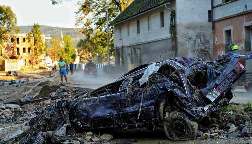 Ogrom zniszczeń po powodzi, jaka przeszła przez Kłodzko i Lądek-Zdr&oacute;j