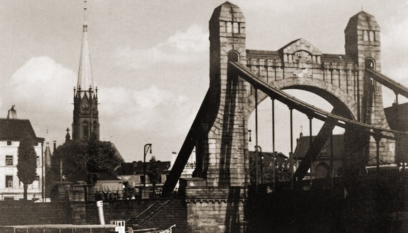 Most Grunwaldzki i wieża dawnego kościoła Lutra. Rok 1930. Zdjęcie archiwalne