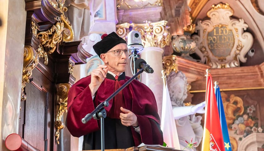 Kardiolog, prof. Thomas H. Marwick z Australii, nowy doktor honoris causa Uniwersytetu Medycznego we Wrocławiu