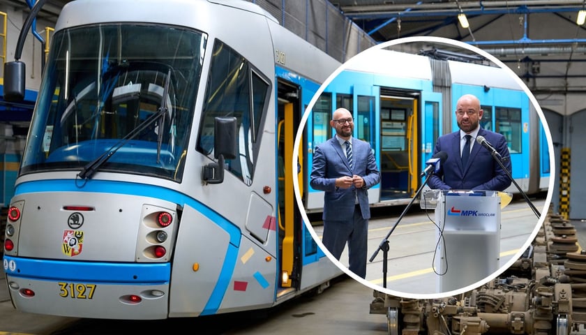 Tramwaj Skoda 19T w hali na zajezdni Borek. Na małym zdjęciu prezydent Jacek Sutryk i prezes MPK Witold Woźny 