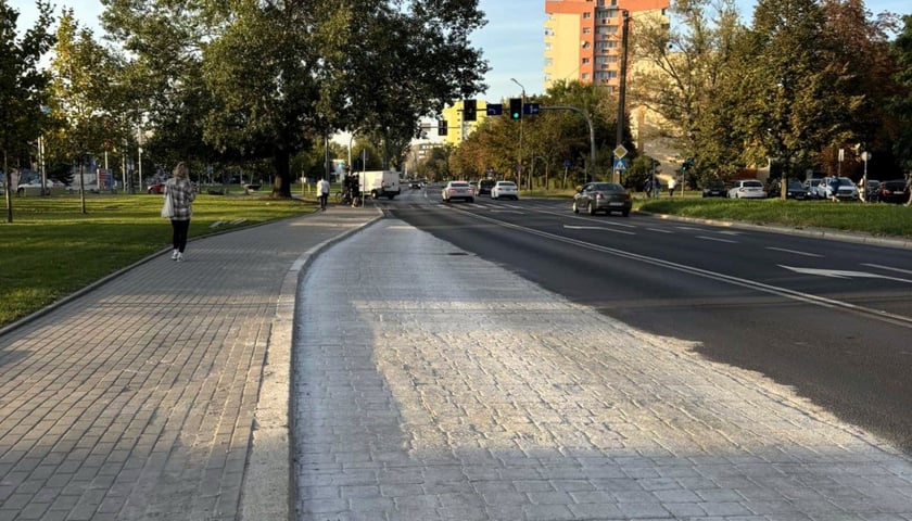 Zatoka autobusowa na ul. Borowskiej