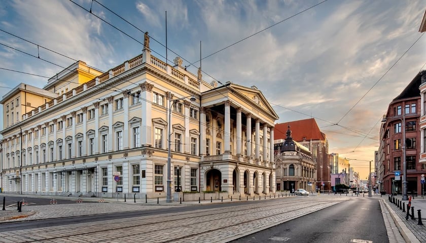 Na zdjęciu budynek Opery Wrocławskiej.