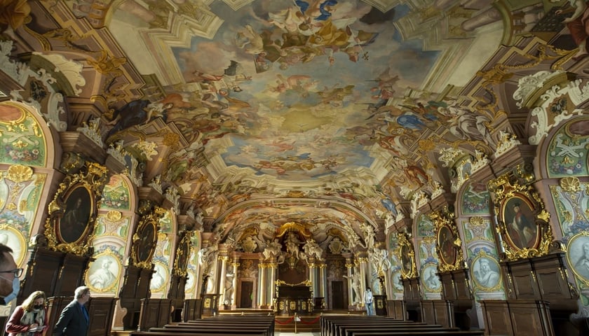 Wnętrze Auli Leopoldina we Wrocławiu.