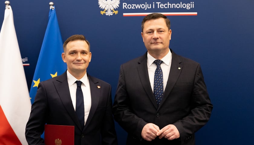 Michał Jaros i minister Krzysztof Paszyk