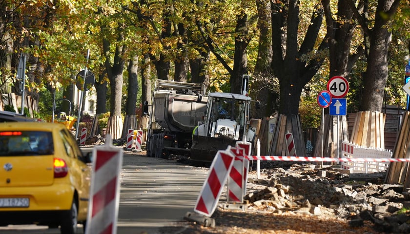 Remont Olszewskiego dobiega końca. Od niedzieli (27 października) jeździmy po nowym asfalcie w dwóch kierunkach
