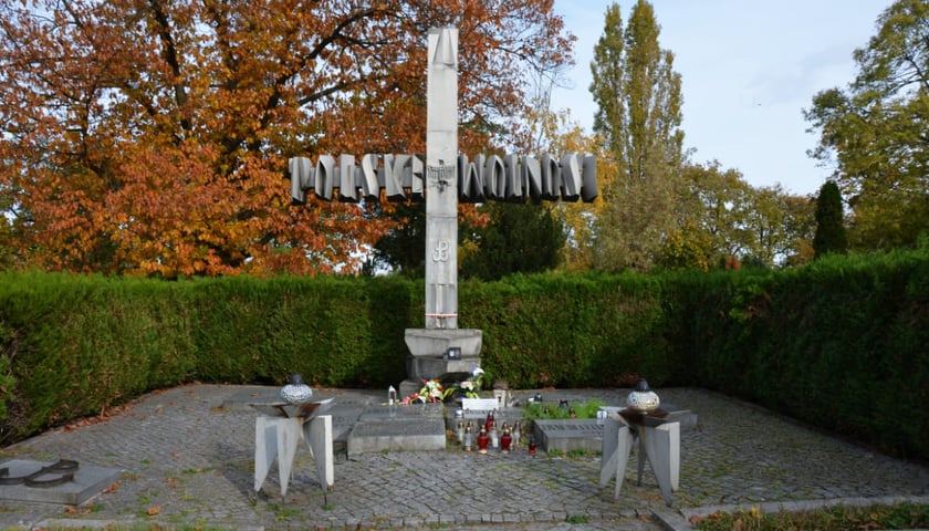 cmentarz parafialny przy ul. Smętnej we Wrocławiu