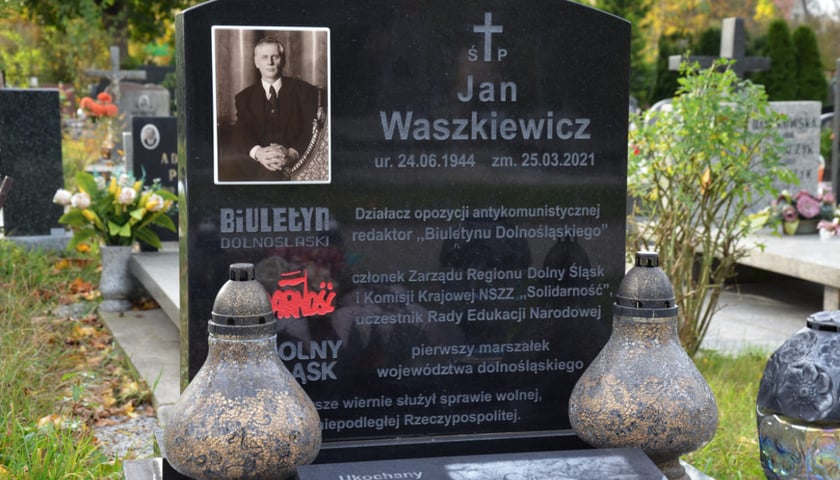 cmentarz parafialny przy ul. Smętnej we Wrocławiu