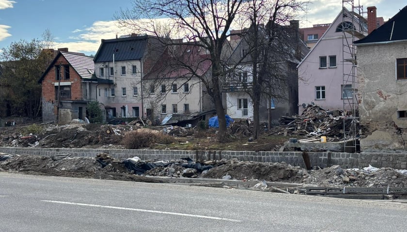 Pracownicy wrocławskiego MOPS pomagają na terenach zalanych