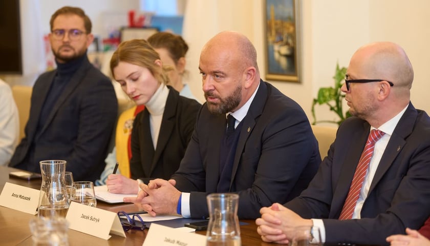 Podpisanie memorandum o porozumieniu ws. przyjaznych stosunków między miastami Seongnam i Wrocławiem. Wrocław, 07.11.2024