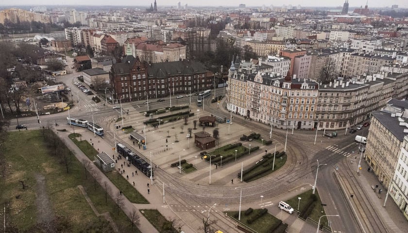Plac Powstańców Wielkopolskich we Wrocławiu, widok z drona