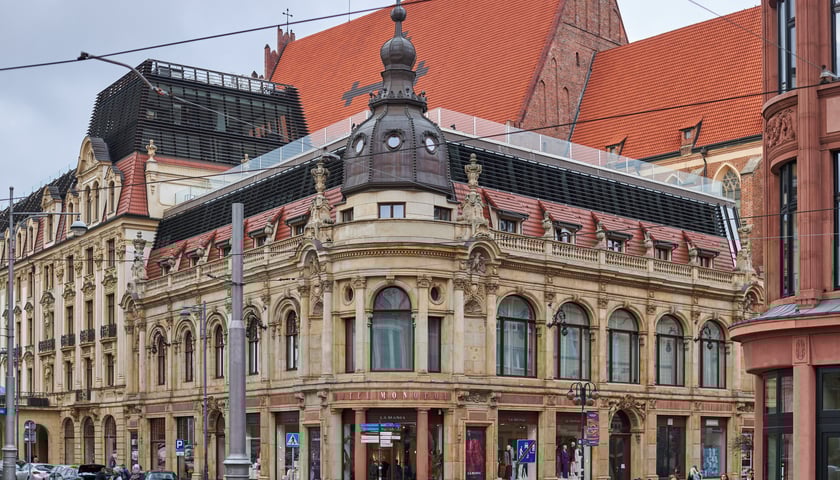Budynek Hotelu Monopol we Wrocławiu.