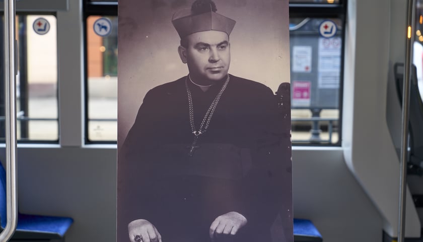 Portret kard. Bolesława Kominka