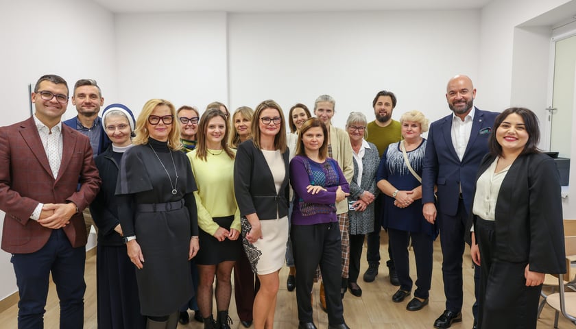 Otwarcie Centrum Rozwoju i Aktywności Dzieci i Młodzieży Muchobór Wielki przy ul. Stanisławowskiej 103 - wtorek 19 listopada 2024 r.