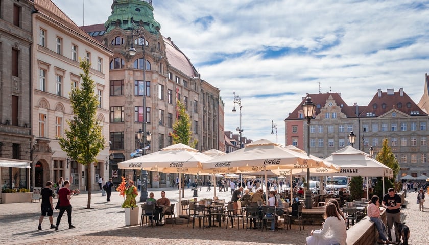 DH Feniks we Wrocławiu, 1.10.2026 r.