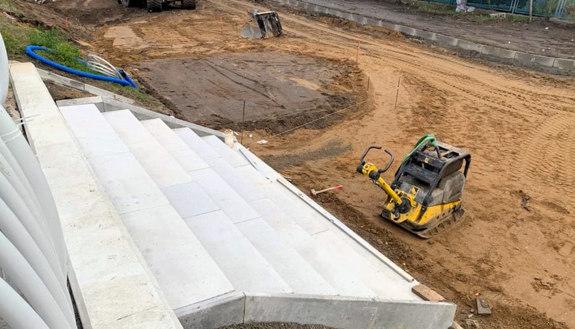 Budowa drogi pieszo-rowerowej od ul. Francuskiej do kładki nad Ślęzą
