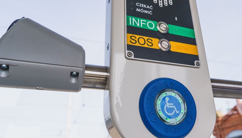 Interkom w tramwaju Pesa 146N