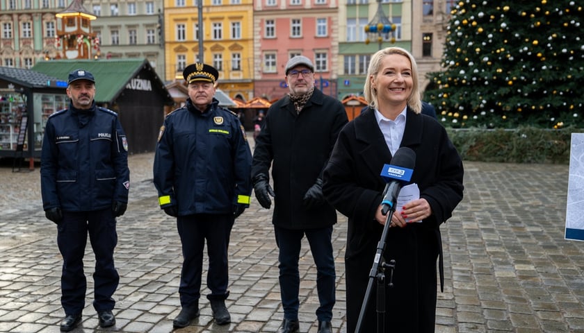 Briefing w sprawie wydarzeń mikołajkowych na wrocławskim Rynku