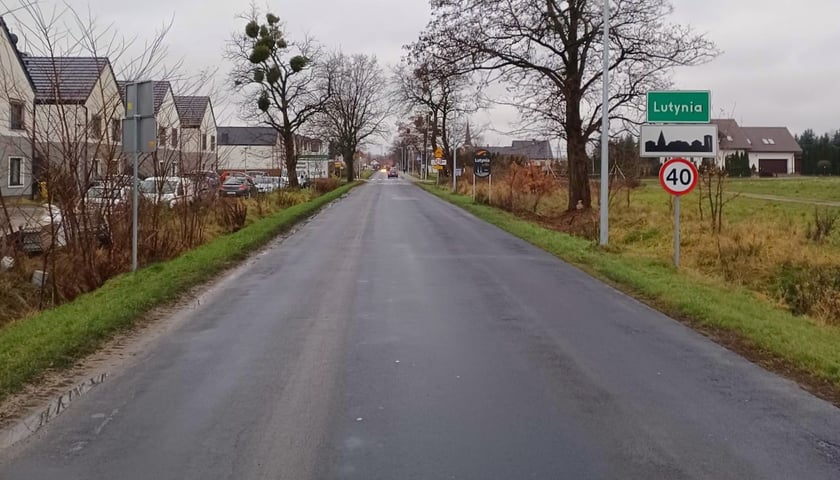 Droga gminna prowadząca do Lutyni 