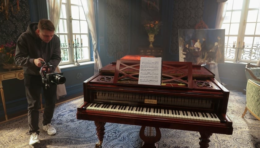 Zdjęcia do megaprodukcji "Chopin,Chopin!" powstały również we Wrocławskiej Wytwórni Filmów. 