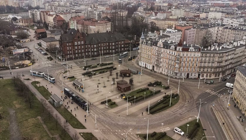 Plac Powstańców Wielkopolskich we Wrocławiu, widok z drona